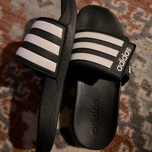 Boys Adidas slides size 3